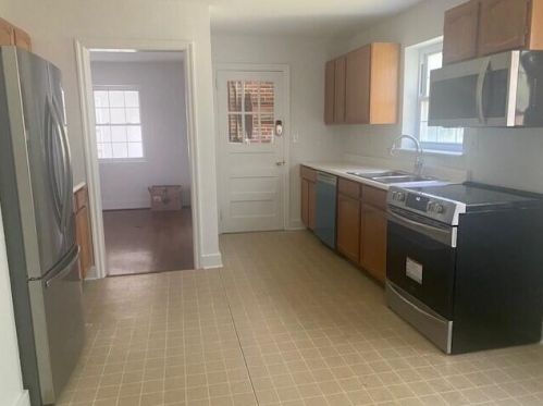 1804 Courtney Dr, North Augusta SC  29841-2233 exterior