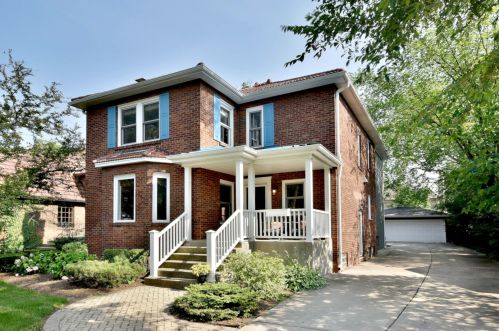 378 May St, Elmhurst, IL 60126-3659