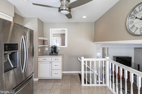 12 Hopatcong Dr, Trenton NJ  08648-4111 exterior