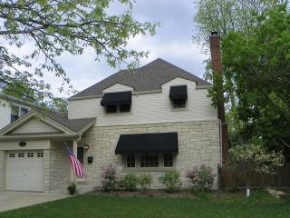 10821 Fairfield Ave, Chicago, IL 60655-1722