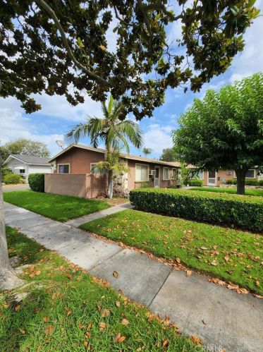 2109 Juno Ave, Anaheim CA  92804-4518 exterior