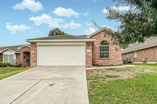 2306 Perkins Crossing Dr, Conroe TX  77304-6812 exterior