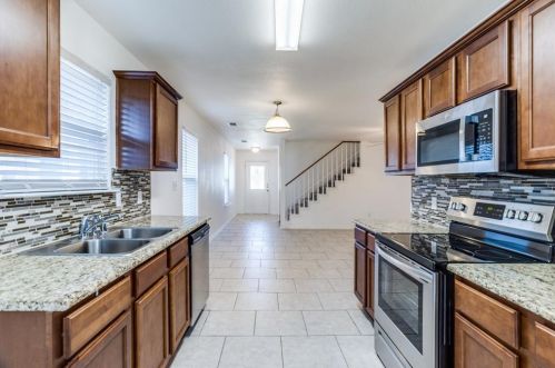 805 College, Princeton TX 75407-6734 exterior