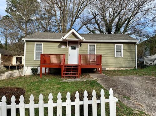 841 Grand Ave, Atlanta GA  30318-4706 exterior