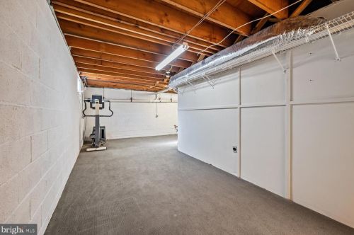 36 Bear Brook Rd, Princeton NJ  08540-6216 exterior