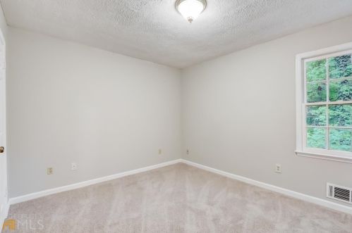 557 Oglesby Bridge Rd, Conyers GA  30094-4145 exterior