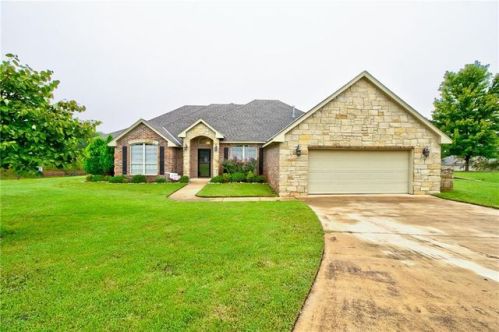 813 Carrie Ct, Purcell, OK 73080-1724