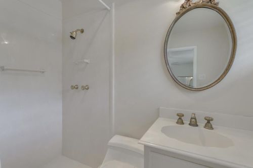 1712 Ridgmar Blvd, Fort Worth TX  76116-2048 exterior