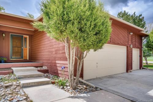 8360 Lakeview Dr, Parker, CO 80134-5947