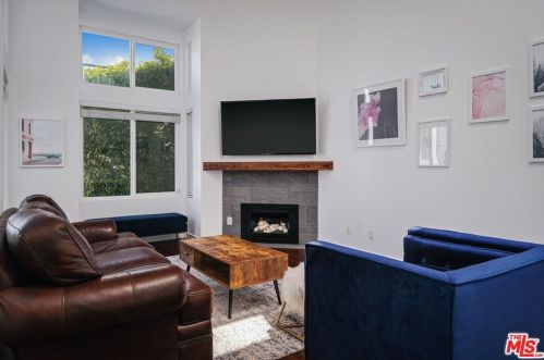 1518 18th St, Santa Monica, CA 90404-3446