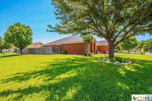 301 River Bluff Cir, Georgetown, TX 78626-4617