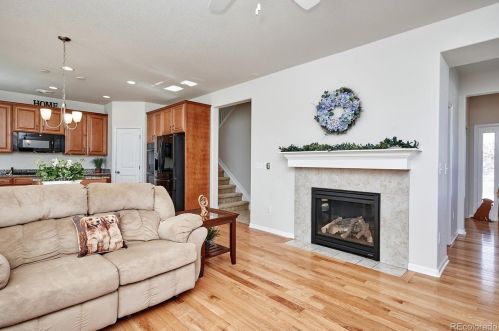 21829 Layton Dr, Aurora CO 80015-4701 exterior