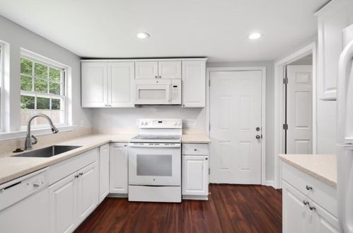 847 Hargis St, Atlanta GA  30315-8606 exterior