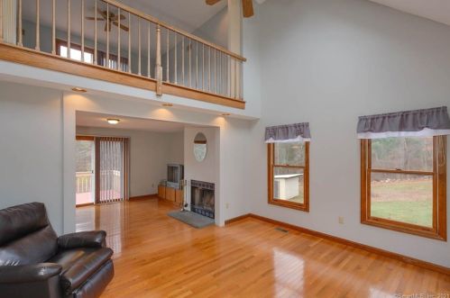 82 Fabyan Woodstock Rd, Fabyan, CT 06255-1512