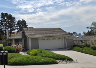 1984 Lemonwood Ln, Vista CA  92081-9010 exterior