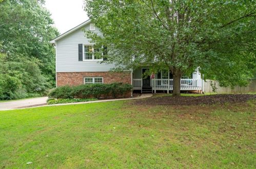 4061 Stephanie Ct, Kennesaw, GA 30152-3177
