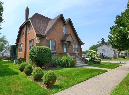 9400 Turner Ave, Chicago, IL 60805-2226