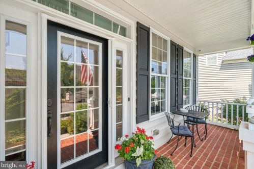 15494 Admiral Baker Cir, Haymarket, VA 20169-8184