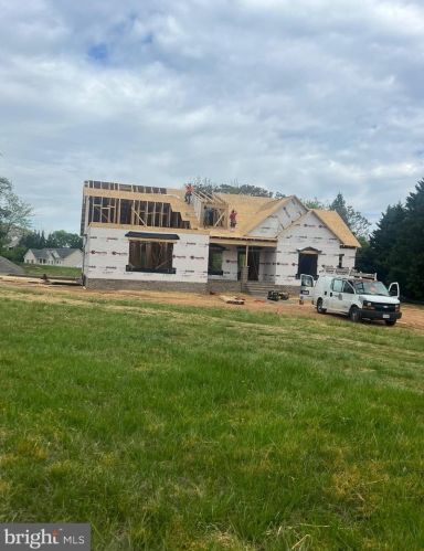 283 Bear Castle Dr, Bumpass, VA 23024-4925