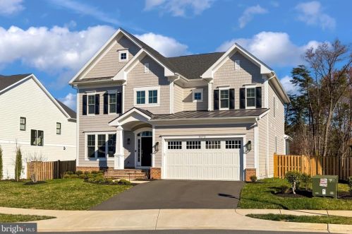 3172 Pond Mist Way, Herndon, VA 20171-1905