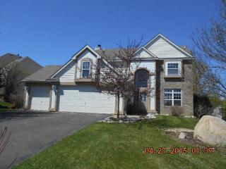 8606 Timberwood Rd, Saint Paul, MN 55125-7621
