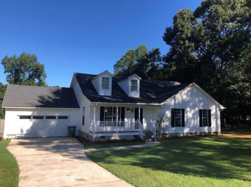 142 Thomas Rd, Milner, GA 30257-3516