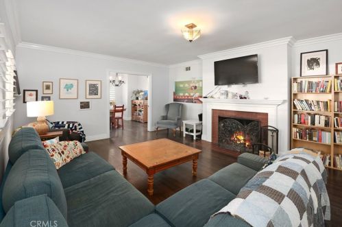 1995 Rincon Ave, Riverside CA  92506-1629 exterior