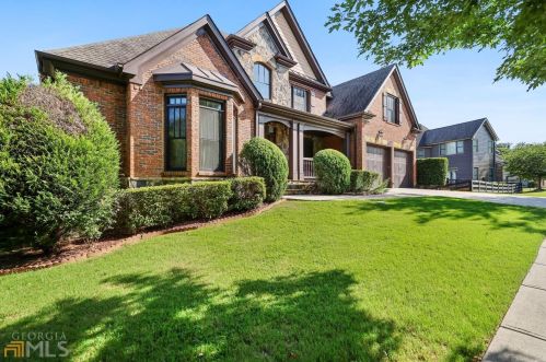 6477 Blue Water Ct, Buford, GA 30518-7254