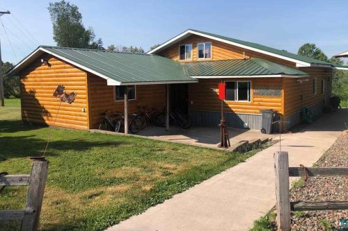 3653 Front St, Barnum, MN 55707-8908