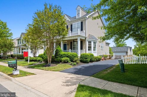 9783 Tombreck Ct, Bristow, VA 20136-5602