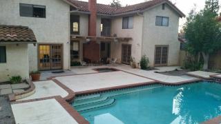 2004 Calle Yucca, Thousand Oaks CA  91360-2256 exterior
