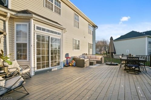 24 Dorset Dr, Hackettstown NJ  07840-5010 exterior