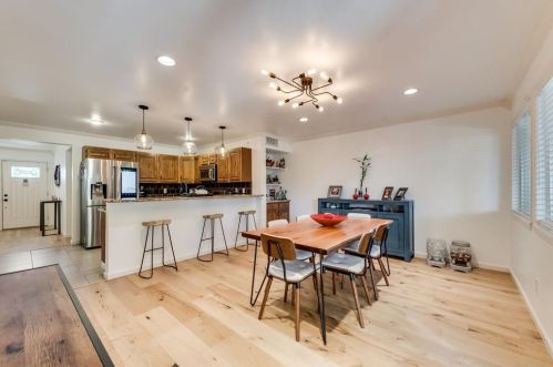 10914 Giddings Cir, Dallas TX  75238-2950 exterior