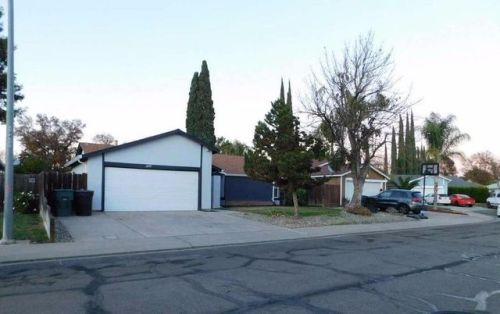 3025 Redbud Ct, Modesto, CA 95354-3330