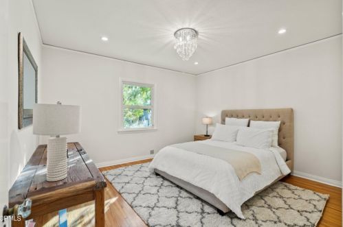 1133 Cordova Ave, Glendale CA  91206-2114 exterior