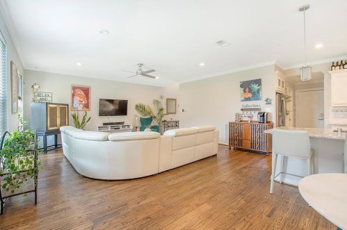 2104 Cologne Dr, Carrollton TX 75007-2336 exterior