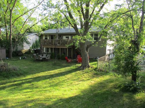 325 Arseneau Rd, Kankakee, IL 60901-8044