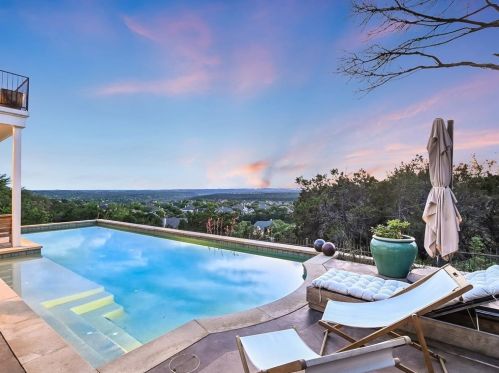 9725 Big View Dr, Austin TX  78730-3591 exterior