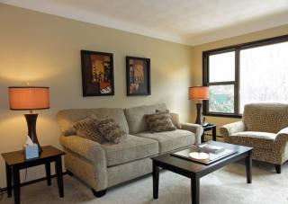 2246 7th St, Saint Paul MN  55109-2808 exterior