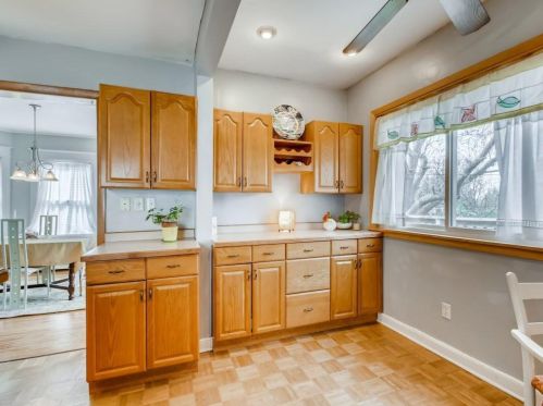 123 Bates Ave, Saint Paul MN  55106-6328 exterior