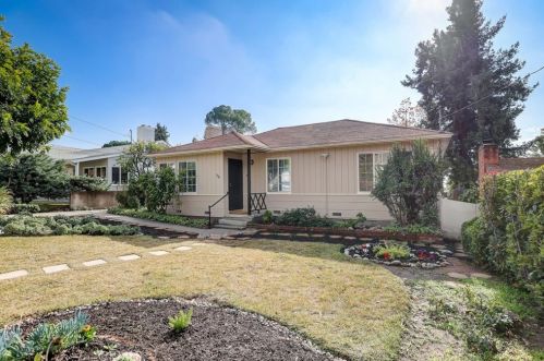 304 Las Flores Dr, Altadena, CA 91001-4872