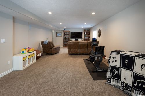 118 800, Woodland Hills UT 84653-9310 exterior