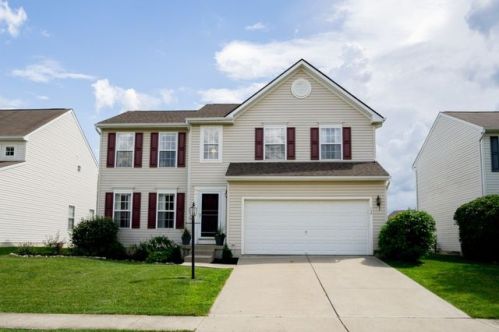 155 Kitty Hawk Dr, Springboro, OH 45066-8442