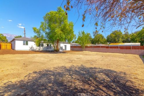 1052 7th St, Upland CA  91786-6877 exterior