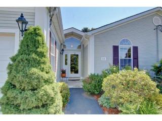 89 Orchard Meadows Dr, Smithfield, RI 02917-1800
