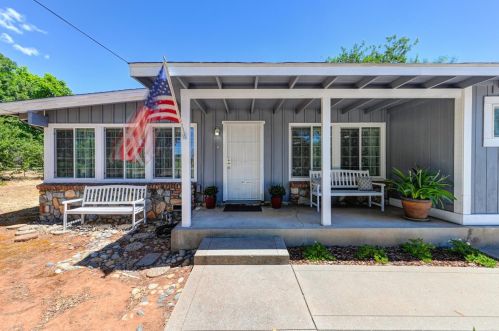 1202 Oak Ridge Way, Auburn, CA 95603-2939