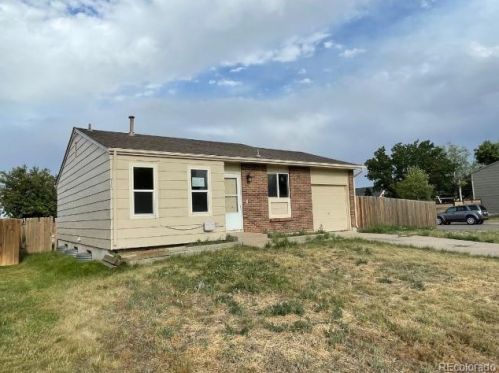 170 Coolidge Ct, Bennett, CO 80102-7823