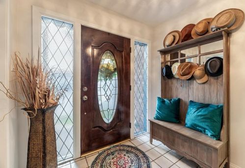 702 Timber Cv Dr, Taylor Lake Village TX 77586-4617 exterior