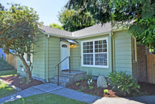 3549 99th St, Seattle, WA 98126-4023