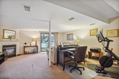 5 Duck Hawk Ct, Hackettstown NJ  07840-3309 exterior